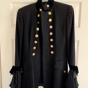 Dolce & Gabbana wool one of a kind coat. Size 4-6